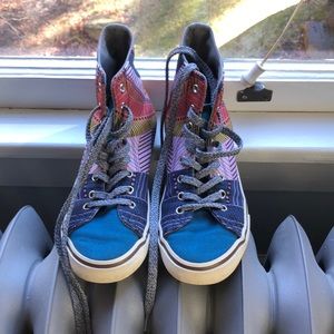 Inkkas high tops, size 9, multicolored